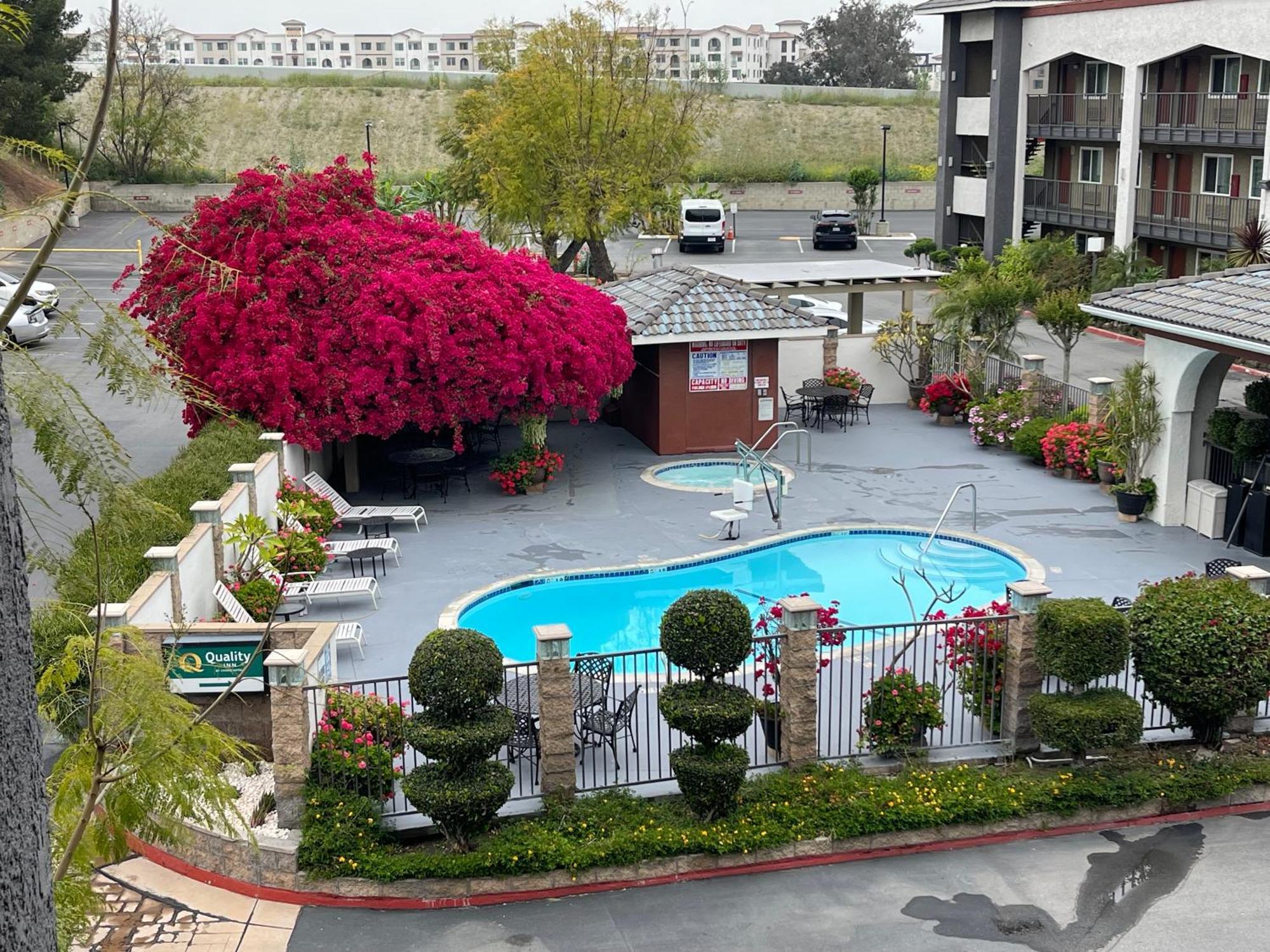 Quality Inn Ontario Airport Convention Center Luaran gambar