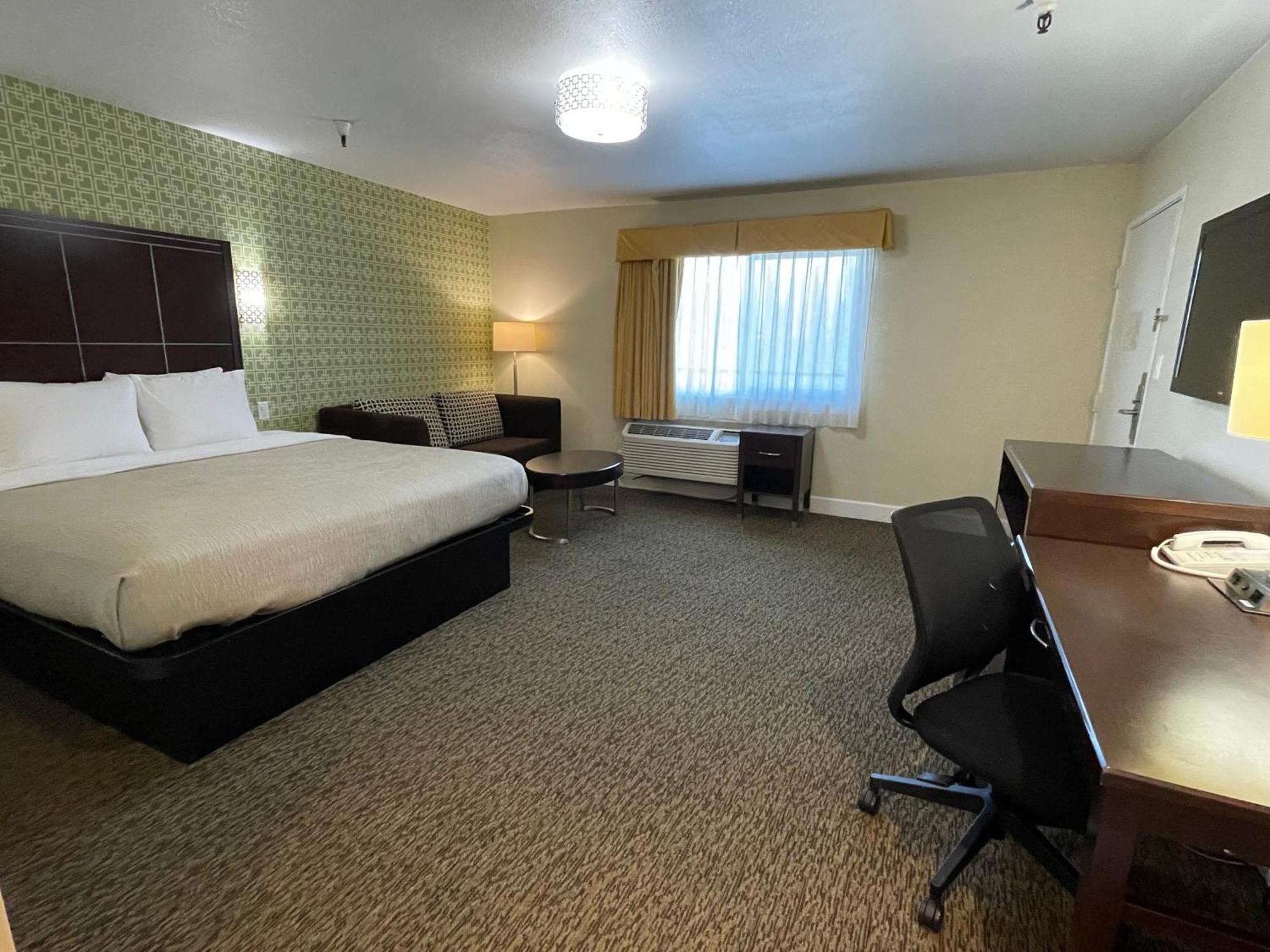 Quality Inn Ontario Airport Convention Center Bilik gambar