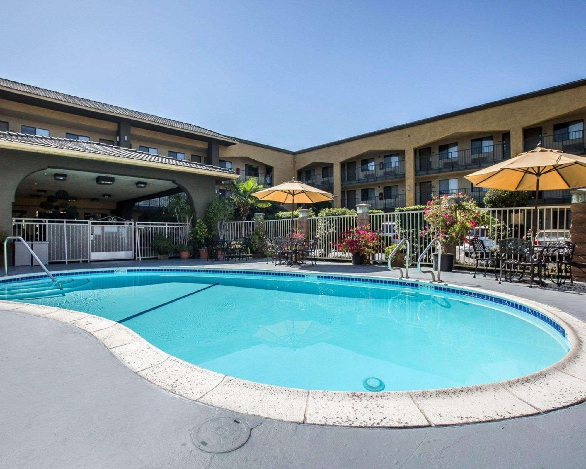 Quality Inn Ontario Airport Convention Center Luaran gambar