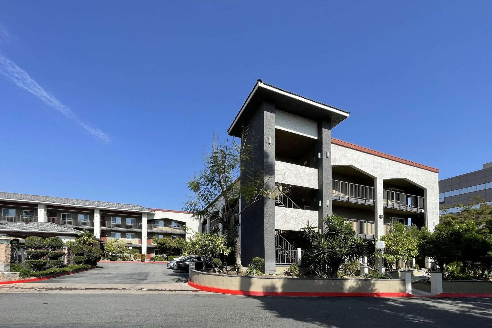 Quality Inn Ontario Airport Convention Center Luaran gambar