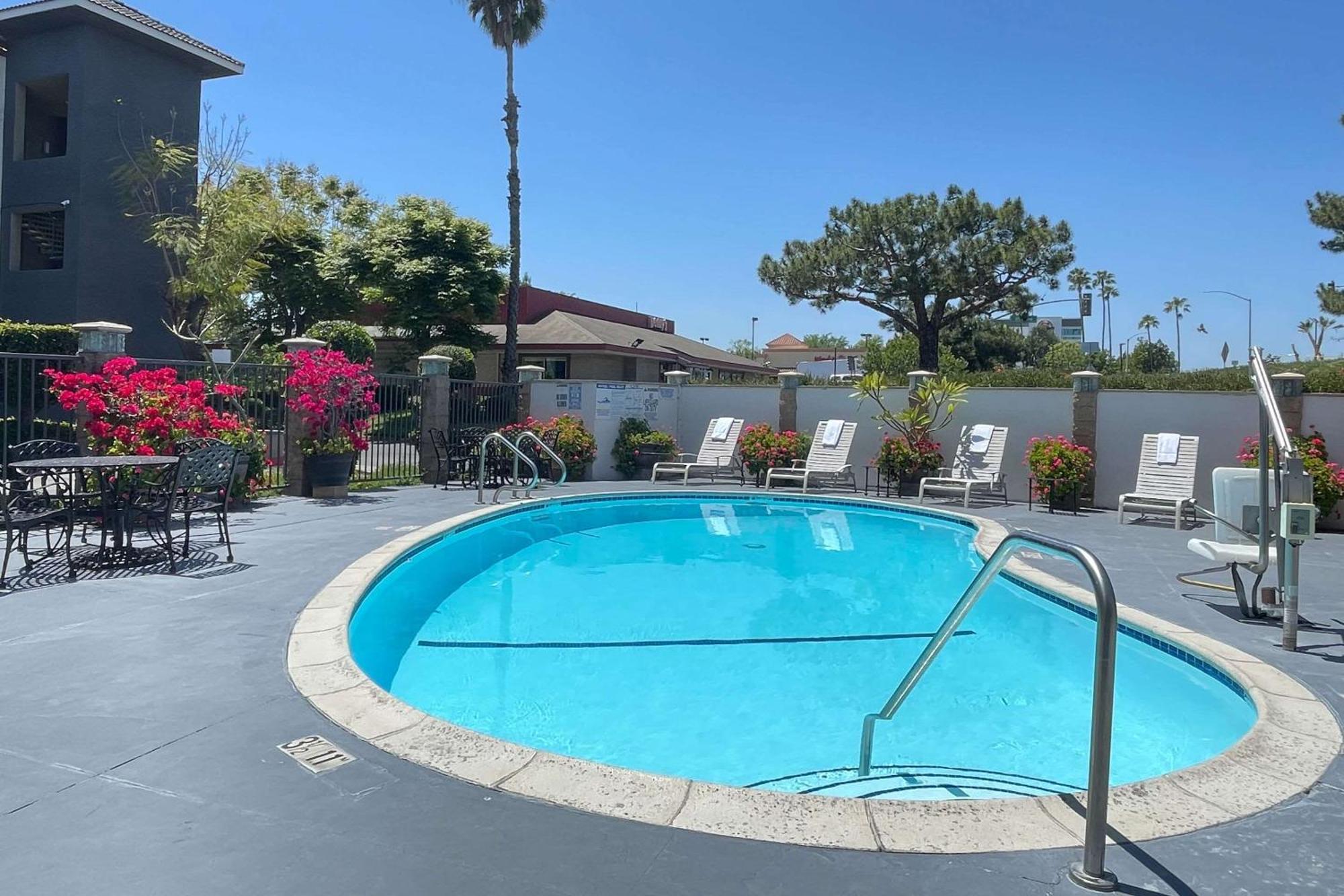 Quality Inn Ontario Airport Convention Center Luaran gambar