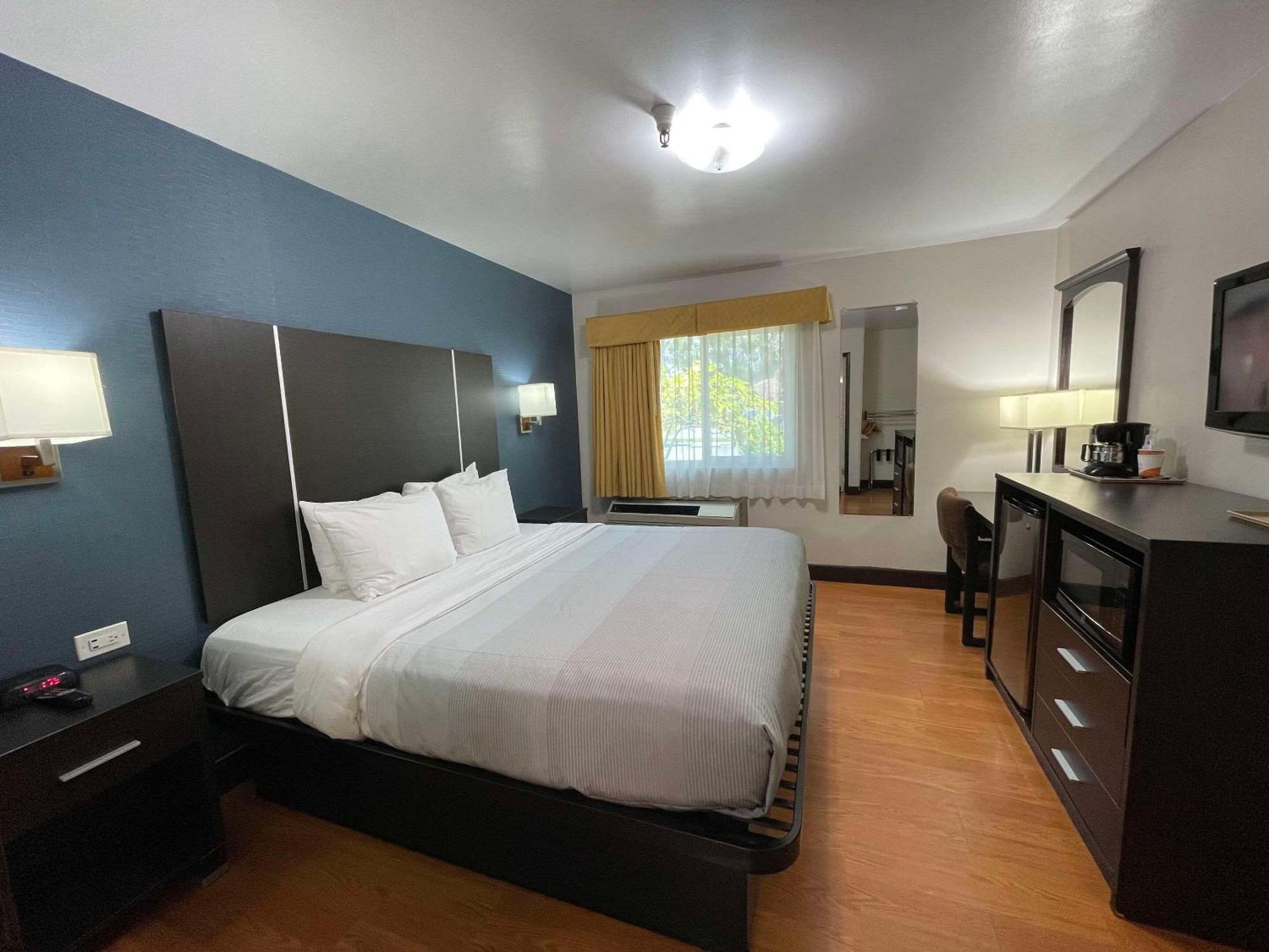 Quality Inn Ontario Airport Convention Center Luaran gambar